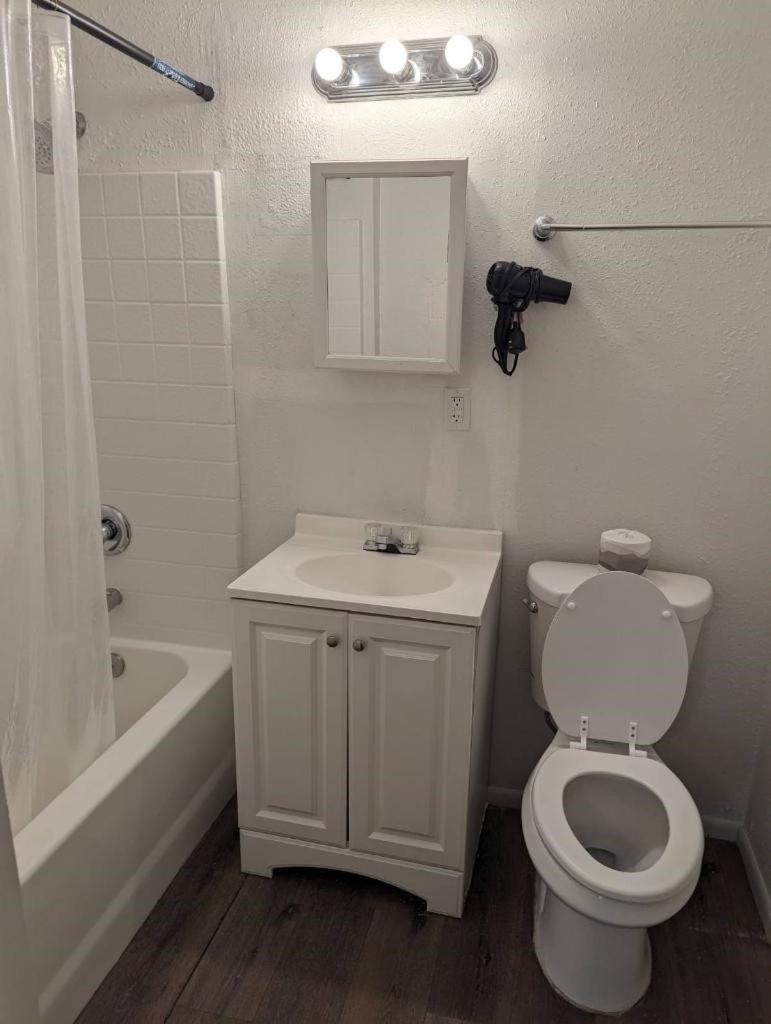 Ingles Motel ヘンダーソン エクステリア 写真