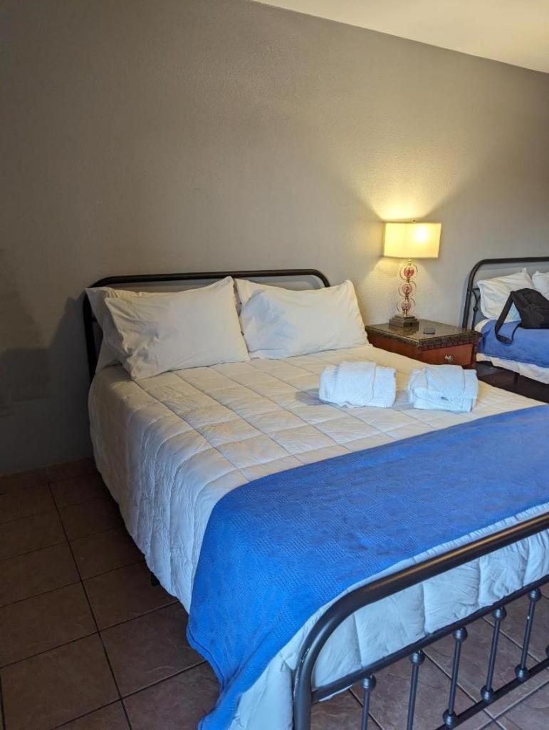 Ingles Motel ヘンダーソン エクステリア 写真